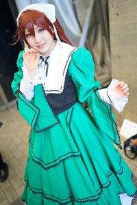 Rating: Safe Score: 0 Tags: 1girl 3d blurry blurry_background brown_hair depth_of_field dress green_dress head_scarf long_hair long_sleeves looking_at_viewer photo smile solo suiseiseki User: admin