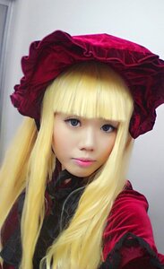 Rating: Safe Score: 0 Tags: 1girl bangs blonde_hair blue_eyes blunt_bangs bonnet closed_mouth hat lips long_hair looking_at_viewer photo portrait realistic red_headwear shinku sidelocks solo upper_body User: admin