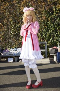 Rating: Safe Score: 0 Tags: 1girl alice_margatroid blonde_hair bow capelet doll dress flower hair_bow hairband hinaichigo mary_janes realistic red_footwear shoes short_hair solo standing white_legwear User: admin