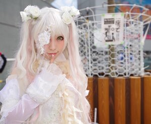 Rating: Safe Score: 0 Tags: 1girl bangs blurry blurry_background blurry_foreground depth_of_field dress eyepatch flower frills hair_flower hair_ornament kirakishou lips long_hair photo smile solo white_flower white_hair white_rose User: admin