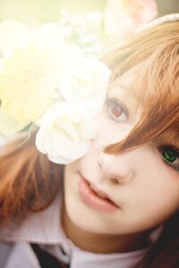 Rating: Safe Score: 0 Tags: 1girl bangs blonde_hair blurry blurry_foreground close-up closed_mouth depth_of_field eyelashes face flower green_eyes hair_between_eyes lips looking_at_viewer portrait smile solo suiseiseki white_flower User: admin