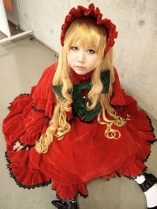 Rating: Safe Score: 0 Tags: 1girl bangs blonde_hair bonnet frills lips long_hair looking_at_viewer photo shinku solo traditional_media upper_body User: admin