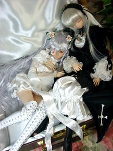 Rating: Safe Score: 0 Tags: 2girls bangs boots closed_eyes doll dress flower frills hairband knee_boots lolita_hairband long_hair long_sleeves multiple_dolls multiple_girls rose sitting suigintou tagme very_long_hair white_footwear User: admin