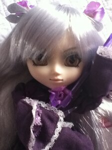 Rating: Safe Score: 0 Tags: 1girl barasuishou closed_mouth doll dress flower frills gothic_lolita lolita_fashion looking_at_viewer purple_flower purple_rose smile solo water User: admin