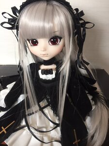 Rating: Safe Score: 0 Tags: 1girl bangs closed_mouth doll dress frills hairband long_hair long_sleeves looking_at_viewer red_eyes ribbon silver_hair solo suigintou upper_body wings User: admin