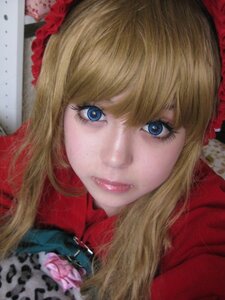 Rating: Safe Score: 0 Tags: 1girl blonde_hair blue_eyes flower hair_flower hair_ornament lips long_hair looking_at_viewer realistic red_flower red_rose rose shinku smile solo User: admin