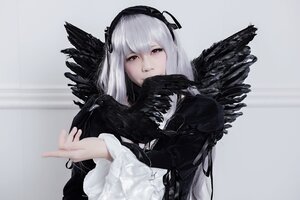 Rating: Safe Score: 0 Tags: 1girl bangs black_feathers black_ribbon black_wings closed_mouth dress feathered_wings feathers frills grey_background hairband long_hair long_sleeves looking_at_viewer red_eyes ribbon rose silver_hair solo suigintou upper_body wide_sleeves wings User: admin