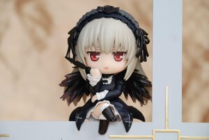 Rating: Safe Score: 0 Tags: 1girl black_legwear black_wings chibi doll dress feathers frills hairband long_hair long_sleeves looking_at_viewer photo red_eyes ribbon rose silver_hair sitting solo suigintou wings User: admin