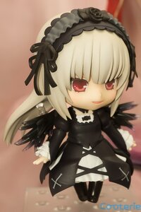 Rating: Safe Score: 0 Tags: 1girl black_dress black_wings chibi doll dress frills full_body hairband lolita_fashion long_hair long_sleeves looking_at_viewer red_eyes ribbon rose smile solo standing suigintou wings User: admin