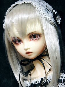 Rating: Safe Score: 0 Tags: 1girl bangs black_background choker closed_mouth doll eyelashes grey_eyes lace lips lipstick long_hair makeup portrait solo suigintou User: admin