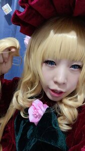 Rating: Safe Score: 0 Tags: 1girl bangs blonde_hair blue_eyes blunt_bangs bow close-up eyelashes flower lips lipstick long_hair looking_at_viewer makeup pink_rose rose shinku solo User: admin