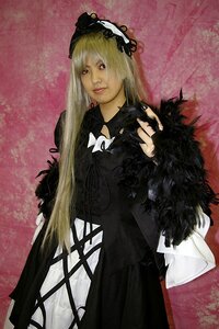 Rating: Safe Score: 0 Tags: 1girl black_dress blonde_hair dress fur_trim gothic_lolita lips lolita_fashion long_hair long_sleeves looking_at_viewer solo suigintou User: admin