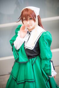 Rating: Safe Score: 0 Tags: 1girl 3d blurry brown_hair dress green_dress lips long_hair long_sleeves looking_at_viewer ribbon smile solo suiseiseki User: admin