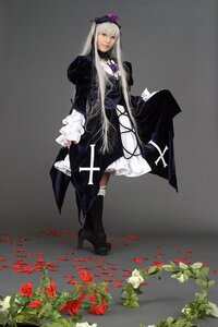 Rating: Safe Score: 0 Tags: 1girl black_dress dress flower hat lips long_hair long_sleeves puffy_sleeves red_flower red_rose rose solo standing suigintou User: admin