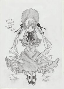 Rating: Safe Score: 0 Tags: 1girl bonnet bowtie capelet dress flower full_body greyscale image long_hair long_sleeves looking_at_viewer monochrome shinku shoes smile solo standing very_long_hair User: admin