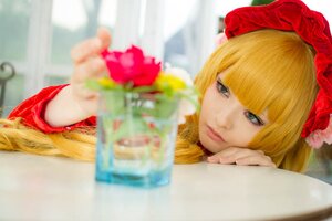 Rating: Safe Score: 0 Tags: 1girl bangs blonde_hair blue_eyes blurry blurry_background blurry_foreground depth_of_field flower food photo red_flower red_rose rose shinku solo User: admin