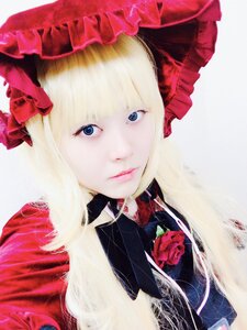 Rating: Safe Score: 0 Tags: 1girl bangs blonde_hair blue_eyes closed_mouth flower hat lips long_hair looking_at_viewer portrait red_flower red_rose rose shinku solo User: admin