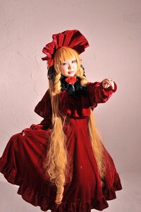 Rating: Safe Score: 0 Tags: 1girl blonde_hair blue_eyes bonnet bow dress flower lips long_hair long_sleeves looking_at_viewer red_dress rose shinku solo twintails User: admin