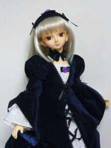 Rating: Safe Score: 0 Tags: 1girl black_dress doll dress flower frills gothic_lolita juliet_sleeves lolita_fashion long_hair long_sleeves looking_at_viewer puffy_sleeves rose solo suigintou User: admin