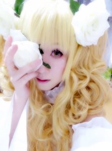 Rating: Safe Score: 0 Tags: 1girl bangs blonde_hair blurry depth_of_field flower hair_ornament kirakishou lips long_hair looking_at_viewer nail_polish portrait red_lips solo striped white_flower white_rose User: admin