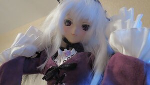 Rating: Safe Score: 0 Tags: 1girl bangs bow closed_mouth doll dress frills long_hair long_sleeves looking_at_viewer photo smile solo suigintou upper_body white_hair User: admin