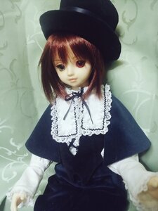 Rating: Safe Score: 0 Tags: 1girl bangs brown_hair capelet closed_mouth collar doll dress expressionless frills hat long_sleeves looking_at_viewer short_hair solo souseiseki User: admin