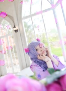 Rating: Safe Score: 0 Tags: 1girl barasuishou blurry blurry_foreground depth_of_field flower hair_flower hair_ornament long_hair solo User: admin