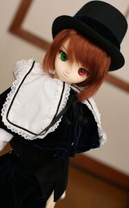 Rating: Safe Score: 0 Tags: 1girl bangs brown_hair capelet closed_mouth doll dress frills green_eyes hat heterochromia long_sleeves looking_at_viewer red_eyes short_hair solo souseiseki top_hat User: admin