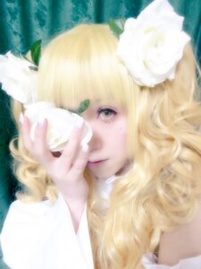 Rating: Safe Score: 0 Tags: 1girl blonde_hair face flower hair_flower hair_ornament kirakishou leaf lips long_hair looking_at_viewer nail_polish portrait realistic solo User: admin