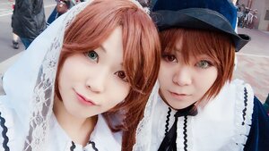 Rating: Safe Score: 0 Tags: 2girls bangs brown_hair closed_mouth green_eyes hat lips long_hair looking_at_viewer multiple_boys multiple_cosplay multiple_girls portrait realistic siblings sisters smile tagme User: admin
