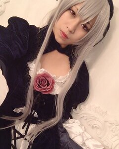 Rating: Safe Score: 0 Tags: 1girl black_dress blonde_hair closed_mouth dress flower gothic_lolita hairband lips lolita_fashion long_hair looking_at_viewer red_eyes red_flower red_rose rose solo suigintou upper_body User: admin