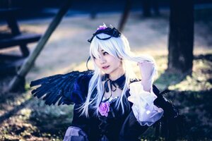 Rating: Safe Score: 0 Tags: 1girl black_dress blurry blurry_background choker depth_of_field dress flower lips long_hair rose solo suigintou upper_body wings User: admin