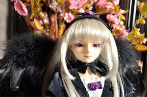 Rating: Safe Score: 0 Tags: 1girl auto_tagged bangs blurry depth_of_field doll dress flower frills hairband lips lolita_fashion long_hair looking_at_viewer red_eyes ribbon silver_hair solo suigintou wings User: admin