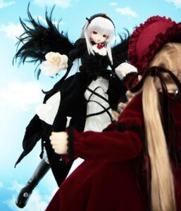 Rating: Safe Score: 0 Tags: 1girl black_wings blonde_hair blurry blurry_background blurry_foreground boots day depth_of_field doll dress flower frills hairband long_hair long_sleeves motion_blur multiple_dolls rose shinku silver_hair sky suigintou tagme white_hair wings User: admin