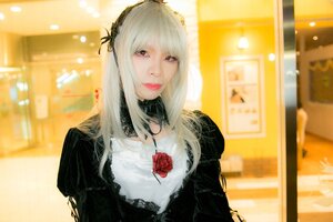 Rating: Safe Score: 0 Tags: 1girl 3d black_dress blurry blurry_background choker closed_mouth dress flower hairband lips long_hair long_sleeves looking_at_viewer photo puffy_sleeves red_eyes red_flower red_rose rose silver_hair solo suigintou upper_body User: admin