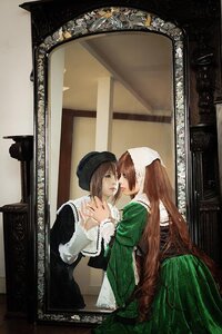 Rating: Safe Score: 0 Tags: 2girls 91076 brown_hair dress green_dress hat head_scarf holding_hands long_hair long_sleeves multiple_cosplay multiple_girls painting_(object) photo souseiseki suiseiseki tagme yuri User: admin