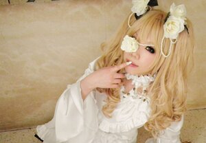 Rating: Safe Score: 0 Tags: 1girl bangs blonde_hair dress finger_to_mouth flower frills hair_flower hair_ornament kirakishou lace lips lolita_fashion long_hair long_sleeves rose solo upper_body white_dress white_flower white_rose User: admin