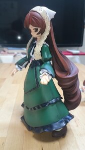 Rating: Safe Score: 0 Tags: 1girl apron black_footwear brown_eyes brown_hair doll dress drill_hair frills full_body green_dress head_scarf juliet_sleeves long_hair long_sleeves pantyhose profile puffy_sleeves solo standing suiseiseki twintails very_long_hair User: admin