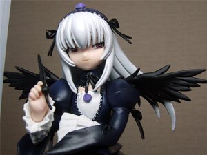 Rating: Safe Score: 0 Tags: 1girl 3d black_wings doll dress expressionless feathered_wings feathers frills hairband long_hair long_sleeves looking_at_viewer photo red_eyes ribbon rose silver_hair simple_background solo suigintou upper_body wings User: admin