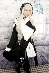 Rating: Safe Score: 0 Tags: 1girl checkered checkered_floor hairband long_hair looking_at_viewer red_eyes solo suigintou white_hair User: admin