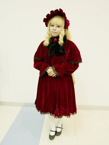 Rating: Safe Score: 0 Tags: 1girl blonde_hair bonnet bow dress drill_hair full_body long_hair long_sleeves looking_at_viewer mary_janes red_dress shinku shoes solo standing User: admin