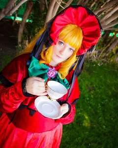 Rating: Safe Score: 0 Tags: 1girl bangs blonde_hair blue_eyes bonnet bow cup dress flower holding holding_cup lips long_hair long_sleeves looking_at_viewer photo pink_rose red_dress rose saucer shinku solo tea teacup User: admin