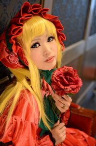 Rating: Safe Score: 0 Tags: 1girl blonde_hair blue_eyes blurry blurry_background bonnet depth_of_field dress flower holding holding_flower lips long_hair long_sleeves looking_at_viewer photo red_dress red_flower red_rose rose shinku solo upper_body User: admin