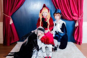 Rating: Safe Score: 0 Tags: 3girls blonde_hair blue_dress closed_eyes curtains dress hat long_hair multiple_cosplay multiple_girls shinku siblings sitting tagme white_legwear User: admin