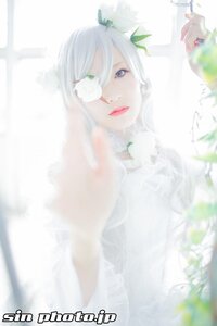 Rating: Safe Score: 0 Tags: 1girl blue_eyes blurry blurry_foreground depth_of_field flower kirakishou lips looking_at_viewer solo white_flower white_hair User: admin