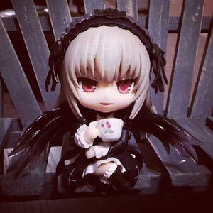 Rating: Safe Score: 0 Tags: 1girl chibi cross doll dress frills hairband lolita_fashion lolita_hairband long_hair long_sleeves looking_at_viewer pink_eyes red_eyes rose silver_hair solo suigintou very_long_hair wings User: admin