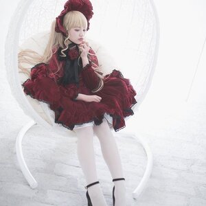 Rating: Safe Score: 0 Tags: 1girl blonde_hair bonnet bow closed_eyes dress flower lolita_fashion long_hair long_sleeves pantyhose red_dress rose shinku solo User: admin