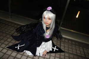 Rating: Safe Score: 0 Tags: 1girl black_wings choker closed_mouth dress feathers flower gothic_lolita hairband long_hair long_sleeves looking_at_viewer photo solo suigintou wings User: admin