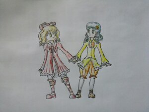 Rating: Safe Score: 0 Tags: 2girls blonde_hair dress green_eyes hair_ornament hat hina_ichigo hinaichigo holding_hands image kanaria long_sleeves multiple_girls pair short_hair traditional_media yellow_eyes User: admin