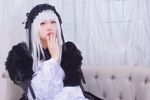 Rating: Safe Score: 0 Tags: 1girl bangs black_dress black_ribbon closed_mouth dress frills gothic_lolita hairband lolita_fashion long_hair long_sleeves looking_at_viewer red_eyes silver_hair solo suigintou User: admin